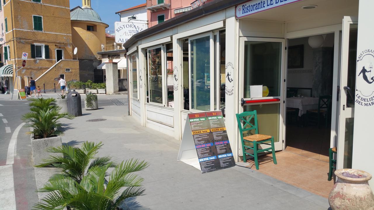 Albergo Nettuno Леричи Экстерьер фото